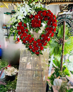 heart  Sympathy Standing Spray